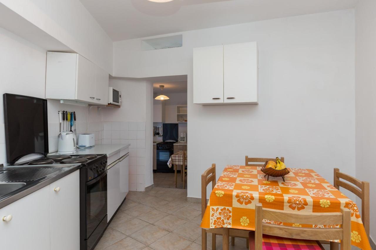 Apartments Miskovic Donje Celo Rum bild