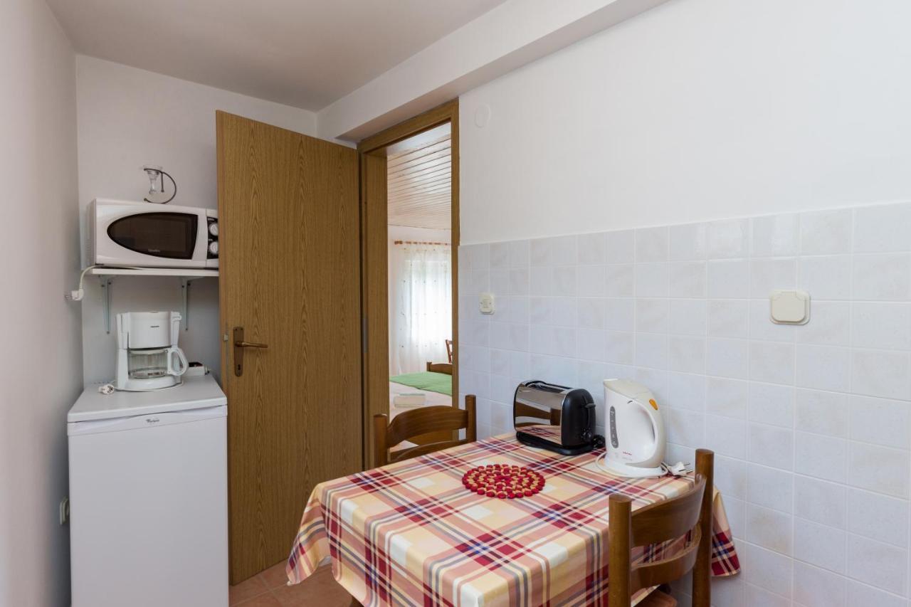 Apartments Miskovic Donje Celo Rum bild