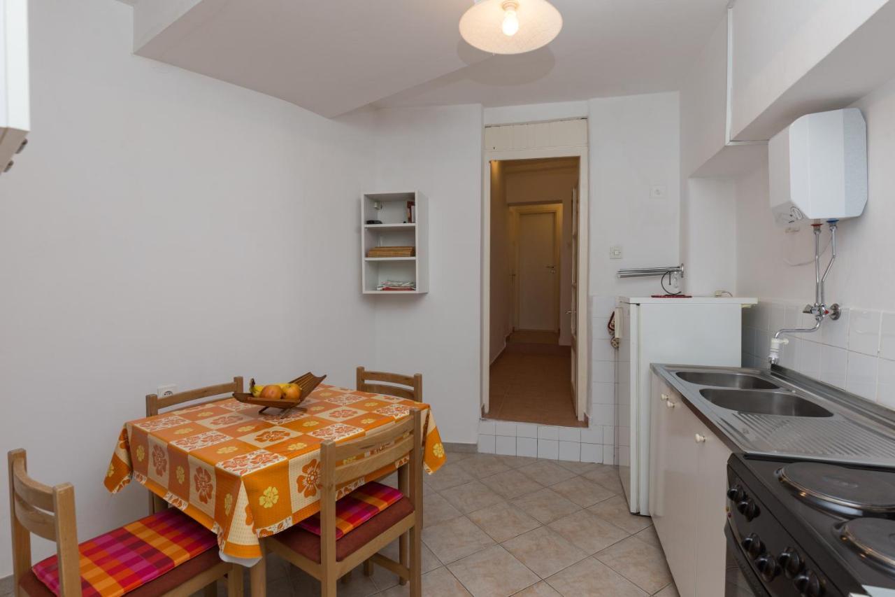Apartments Miskovic Donje Celo Rum bild